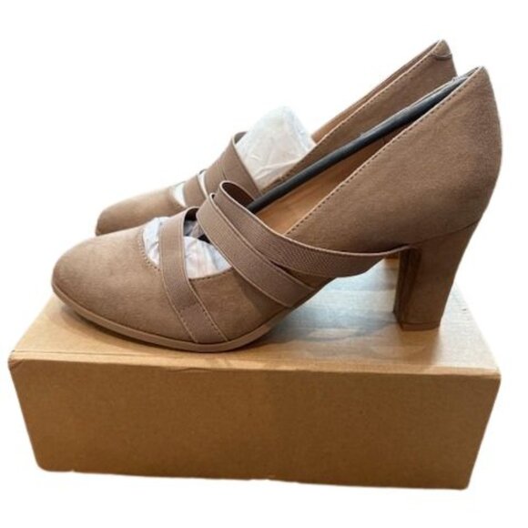 Journee Collection “Loren” Elastic Strap Pumps in Taupe – Size 8 - Picture 2 of 9
